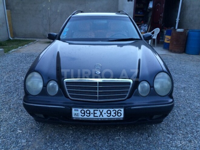 Mercedes E 220 1999, 318,573 km - 2.2 л - Bakı