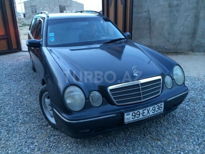 Mercedes E 220 1999, 318,573 km - 2.2 л - Bakı