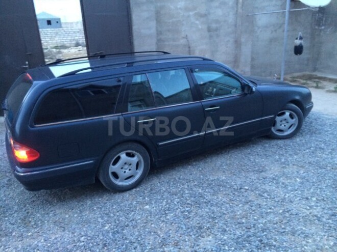 Mercedes E 220 1999, 318,573 km - 2.2 л - Bakı