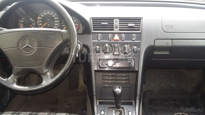 Mercedes C 220 1996, 284,000 km - 2.2 l - Bakı