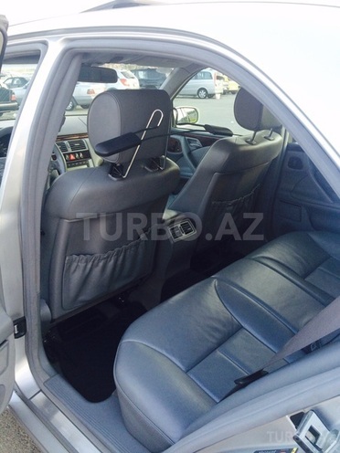 Mercedes E 320 2001, 85,000 km - 3.2 l - Bakı