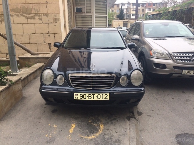 Mercedes E 240 2000, 250,000 km - 2.4 l - Bakı