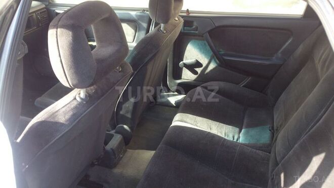 Opel Vectra 1992, 22,324 km - 1.8 л - Bakı