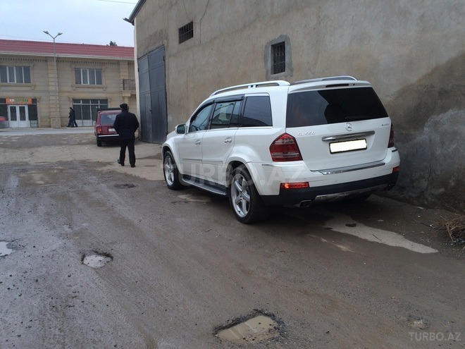 Mercedes GL 550 2008, 130,000 km - 5.5 l - Bakı