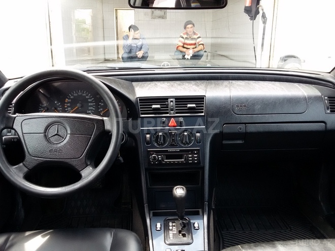 Mercedes C 180 1997, 198,000 km - 1.8 l - Bakı