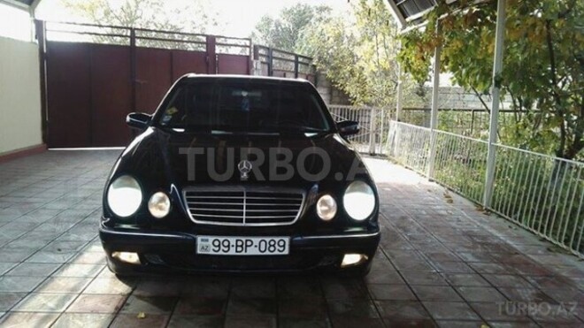 Mercedes E 270 2001, 126,000 km - 2.7 l - Bakı