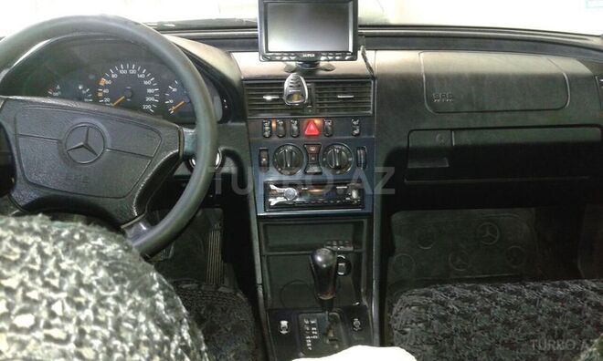 Mercedes C 220 1998, 348,000 km - 2.2 l - Bakı