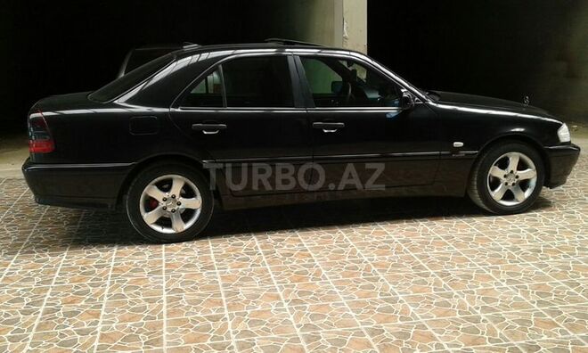 Mercedes C 220 1998, 348,000 km - 2.2 l - Bakı