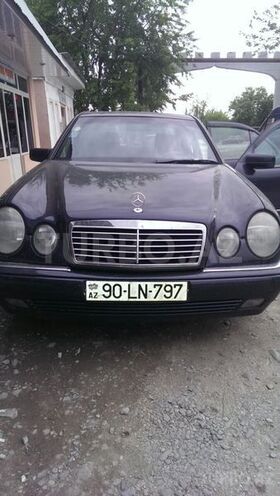 Mercedes E 240 1997, 250,000 km - 2.4 l - Bakı