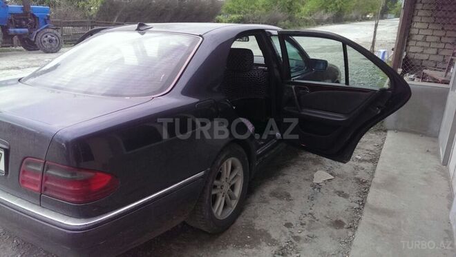 Mercedes E 240 1997, 250,000 km - 2.4 l - Bakı