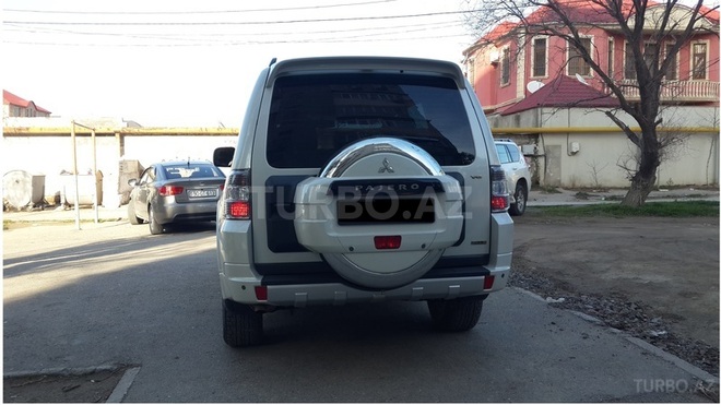 Mitsubishi Pajero 2013, 34,000 km - 3.5 l - Bakı