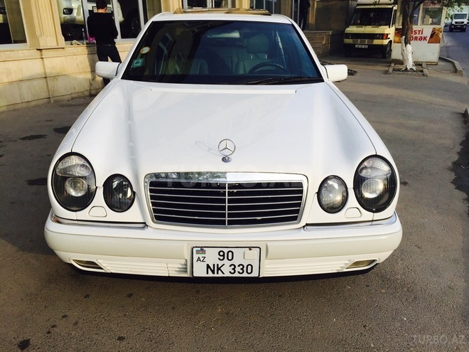 Mercedes E 280 1998, 238,678 km - 2.8 l - Bakı