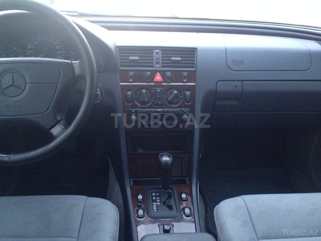 Mercedes C 180 1997, 235,142 km - 1.8 l - Bakı