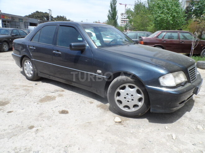 Mercedes C 240 1997, 210,000 km - 2.4 l - Bakı