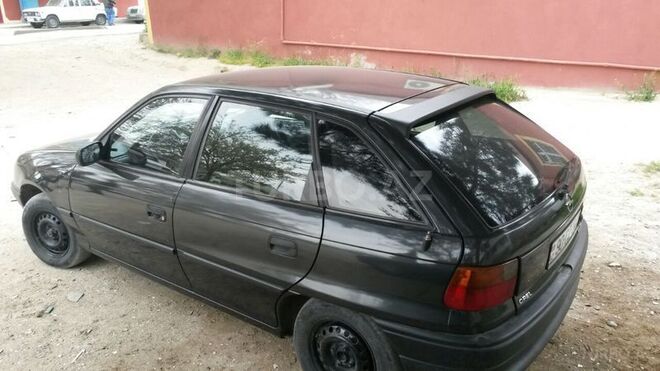 Opel Astra 1995, 3,000,000 km - 1.4 l - Bakı
