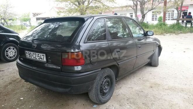 Opel Astra 1995, 3,000,000 km - 1.4 l - Bakı