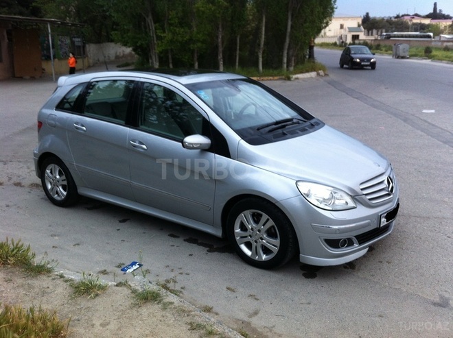 Mercedes B 200 2006, 148,000 km - 2.0 l - Bakı