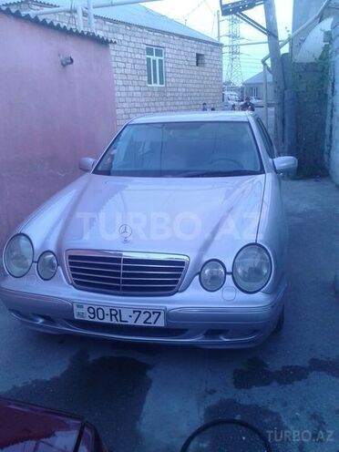 Mercedes E 240 2000, 212,000 km - 2.4 л - Bakı