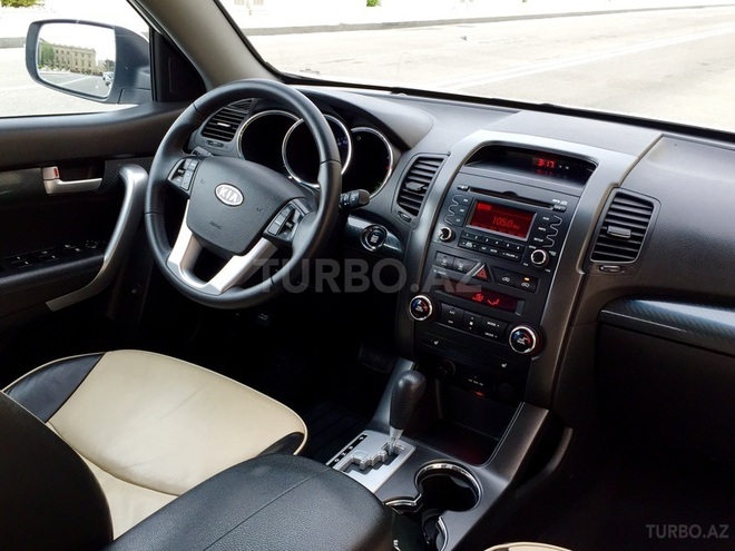 Kia Sorento 2010, 97,000 km - 2.4 l - Bakı