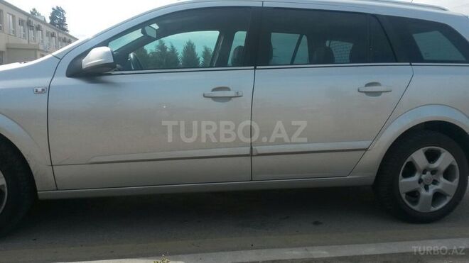 Opel Astra 2009, 121,000 km - 1.9 l - Bakı