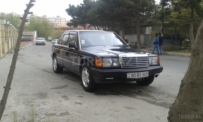Mercedes 190 1992, 22,200 km - 2.0 l - Bakı