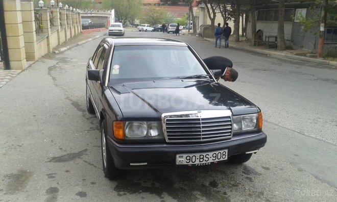 Mercedes 190 1992, 22,200 km - 2.0 l - Bakı
