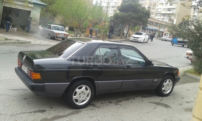 Mercedes 190 1992, 22,200 km - 2.0 l - Bakı