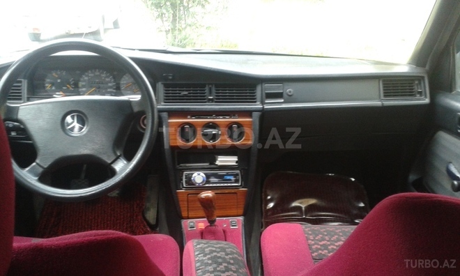 Mercedes 190 1992, 22,200 km - 2.0 l - Bakı