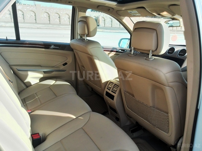 Mercedes ML 350 2010, 46,000 km - 3.5 l - Bakı