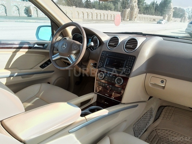 Mercedes ML 350 2010, 46,000 km - 3.5 l - Bakı