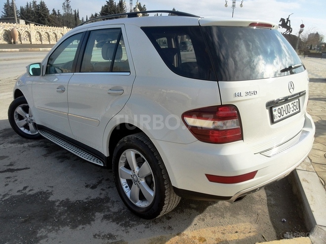 Mercedes ML 350 2010, 46,000 km - 3.5 l - Bakı