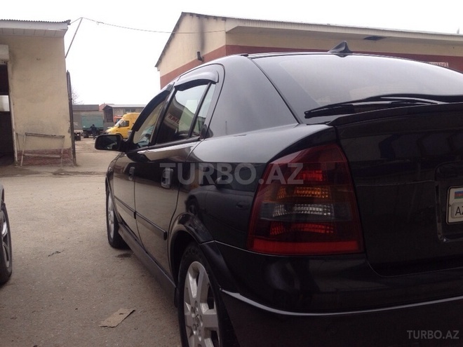 Opel Astra 1999, 135,000 km - 2.0 l - Bakı
