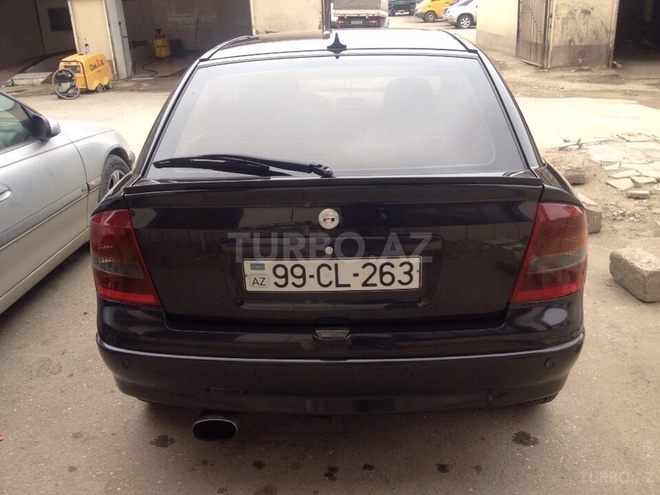 Opel Astra 1999, 135,000 km - 2.0 l - Bakı