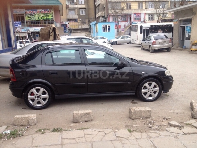 Opel Astra 1999, 135,000 km - 2.0 l - Bakı
