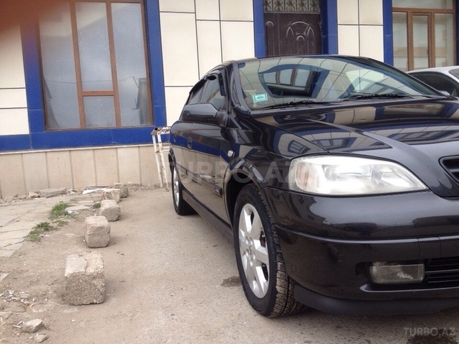 Opel Astra 1999, 135,000 km - 2.0 l - Bakı