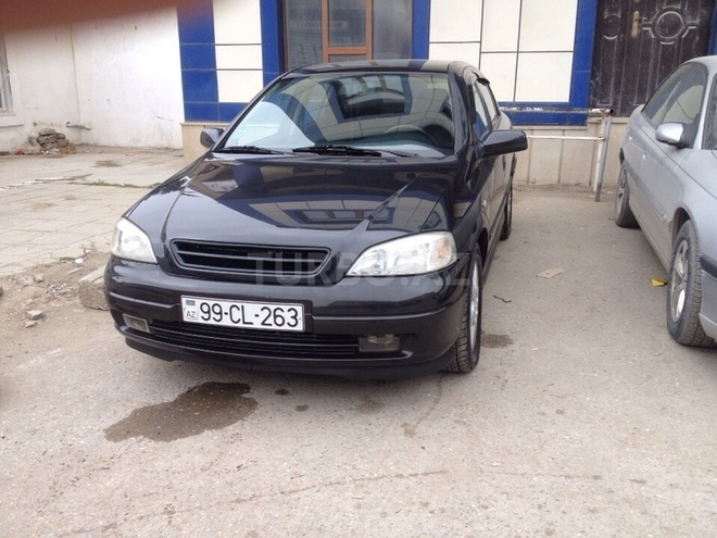Opel Astra 1999, 135,000 km - 2.0 l - Bakı