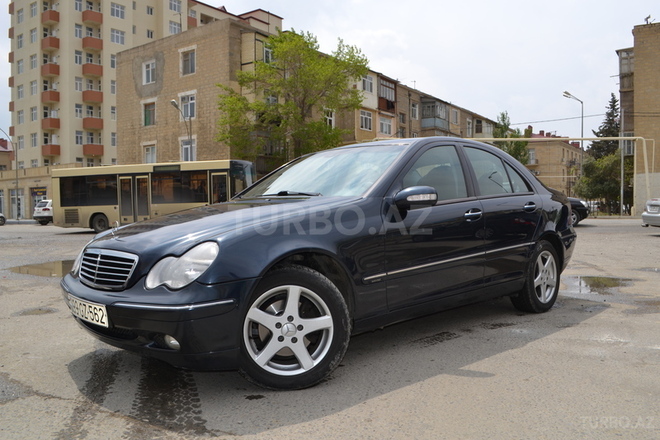 Mercedes C 200 2002, 320,000 km - 2.0 l - Bakı