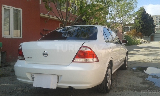 Nissan Sunny 2011, 105,000 km - 1.6 l - Bakı