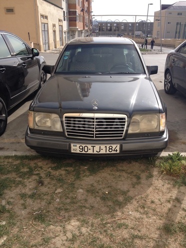 Mercedes E 420 1993, 37,000 km - 4.2 l - Bakı