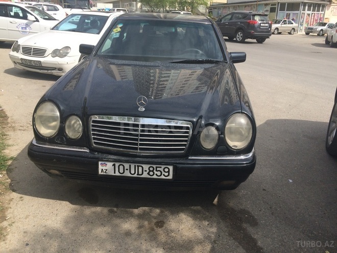 Mercedes E 230 1996, 376,000 km - 2.3 l - Bakı