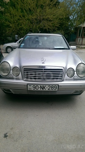 Mercedes E 240 1998, 303,500 km - 2.4 л - Bakı