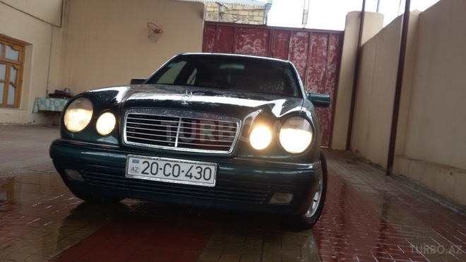 Mercedes E 200 1998, 267,455 km - 2.0 l - Bakı