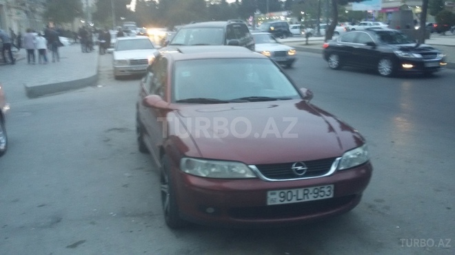 Opel Vectra 1999, 256,000 km - 1.8 l - Bakı