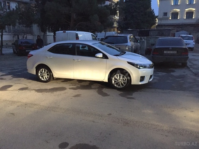 Toyota Corolla 2014, 30,000 km - 1.6 l - Bakı