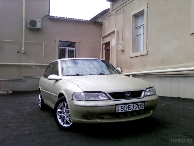 Opel Vectra 1996, 245,000 km - 1.8 l - Bakı