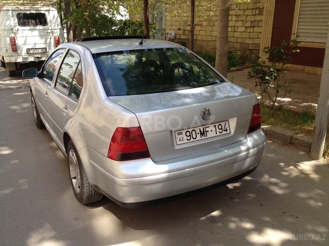 Volkswagen Bora 2001, 236,500 km - 1.4 l - Bakı
