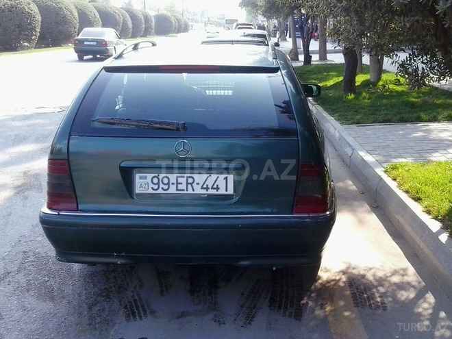 Mercedes C 220 1999, 248,000 km - 2.2 l - Bakı