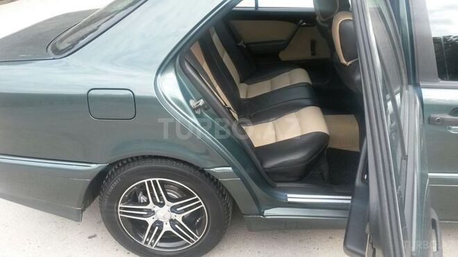 Mercedes C 200 1995, 230,000 km - 2.0 л - Bakı