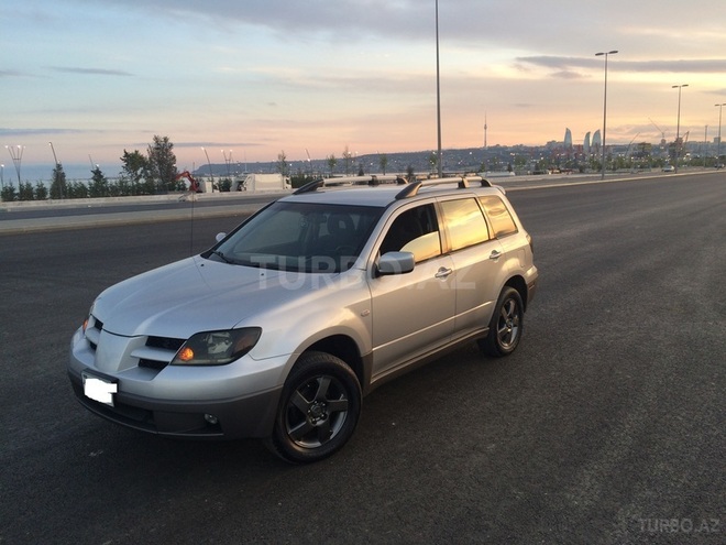 Mitsubishi Outlander 2003, 139,000 km - 2.4 l - Bakı