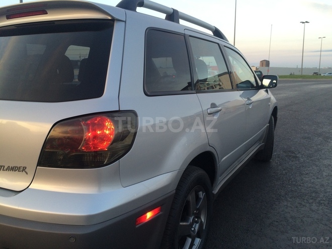Mitsubishi Outlander 2003, 139,000 km - 2.4 l - Bakı